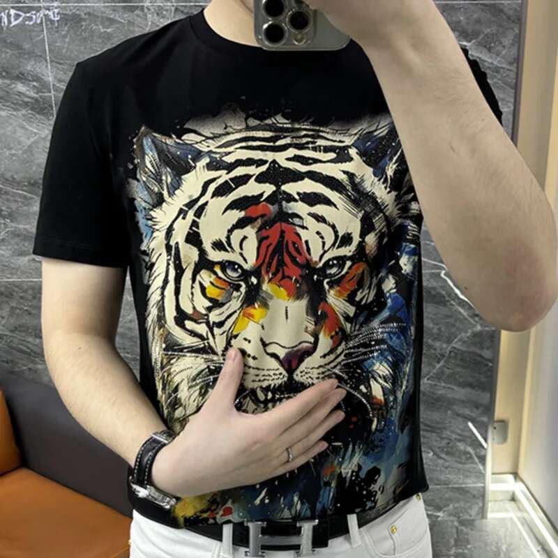 Streetwear Outfit Brand - Camiseta de manga corta con cabeza
