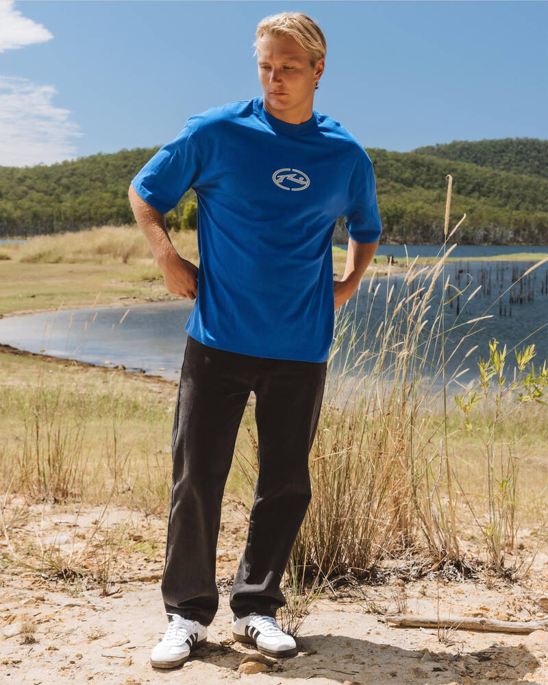 Camiseta Retro Ovalada con Est - Streetwear Brand Font reseña y precio