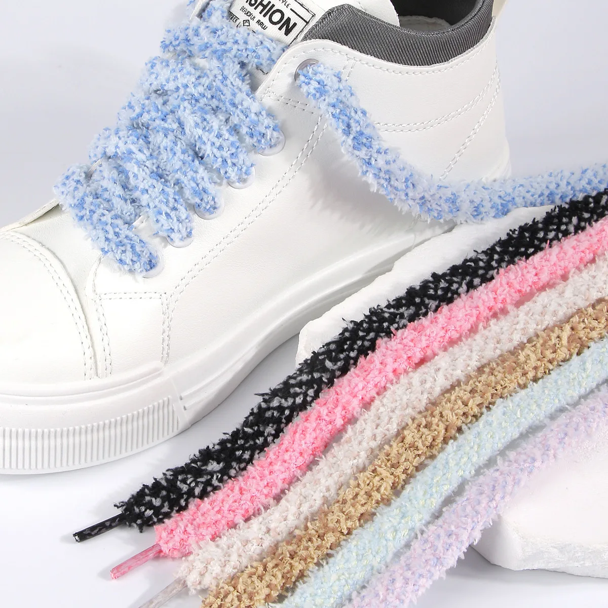 Nuevos cordones esponjosos, co - Travis Scott Lace reseña y precio